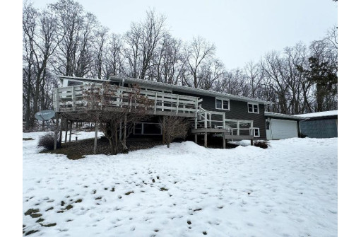 N2985 Tichora Road, Markesan, WI 53946