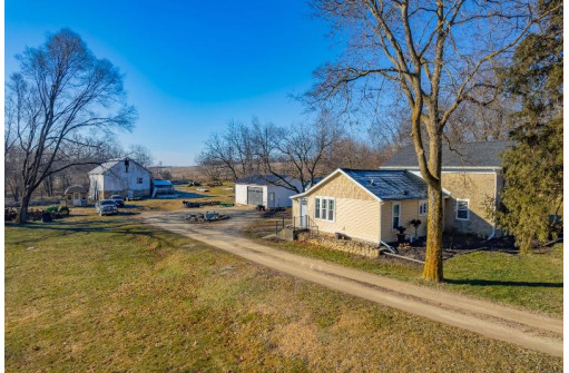 15119 W Avon North Townline Road, Brodhead, WI 53520