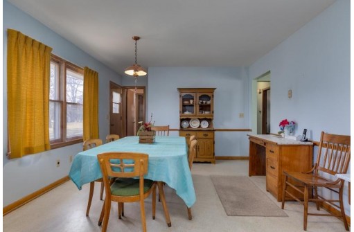 N1514 Poeppel Road, Fort Atkinson, WI 53538