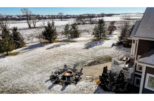 1104 Ireland Drive, Waunakee, WI 53597