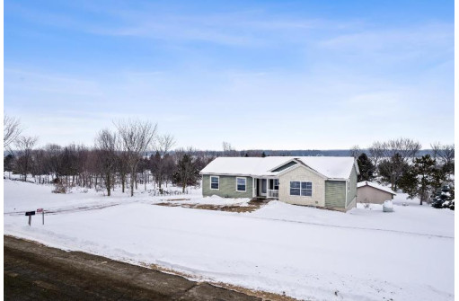 W5742 Lakeview Drive, Montello, WI 53949