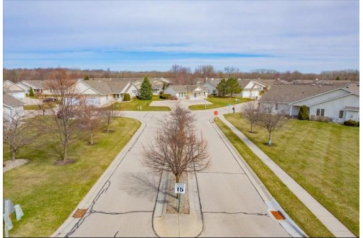 704 Creek Edge Drive 6, DeForest, WI 53532