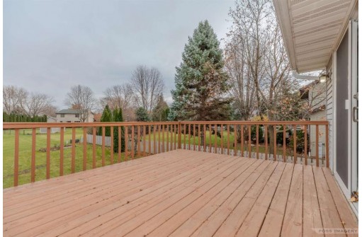 1904 Manchester Crossing, Waunakee, WI 53597
