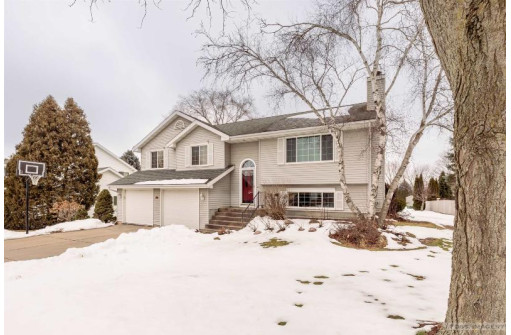 1904 Manchester Crossing, Waunakee, WI 53597