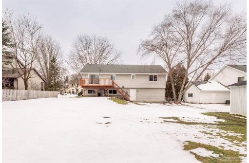 1904 Manchester Crossing, Waunakee, WI 53597