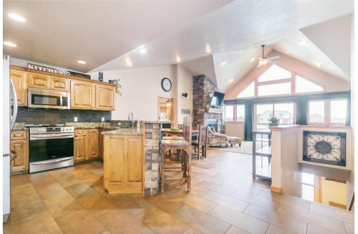 W5663 Castaway Drive, New Lisbon, WI 53950