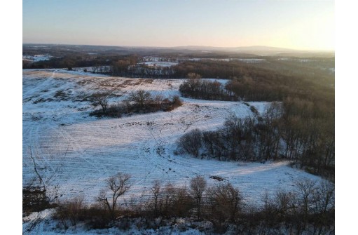 51.82 M/L ACRES Fesenfeld Road, Black Earth, WI 53515