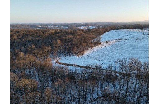 51.82 M/L ACRES Fesenfeld Road, Black Earth, WI 53515