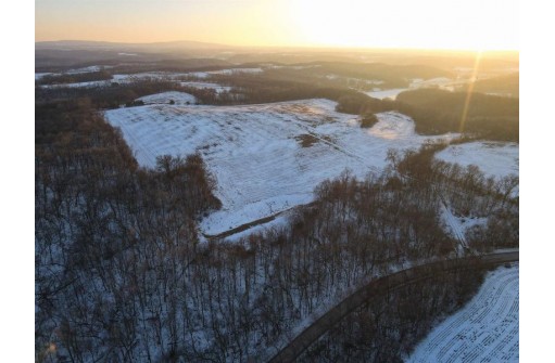 51.82 M/L ACRES Fesenfeld Road, Black Earth, WI 53515