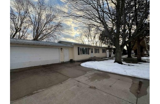 508 W Milwaukee Street, Mauston, WI 53948