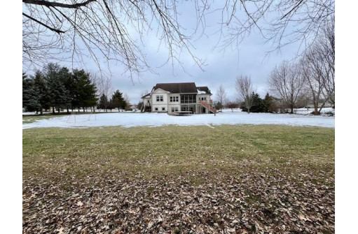 6354 Irving Drive, Sun Prairie, WI 53590