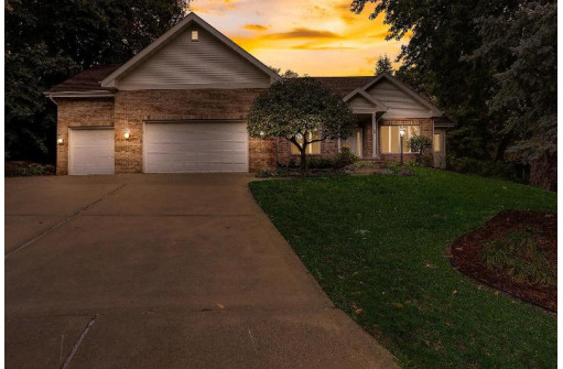 43 Hawk Feather Circle, Madison, WI 53717