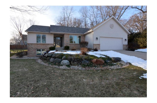 6102 Holscher Road, McFarland, WI 53558