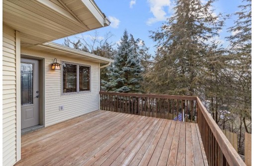 S4367 Cedarberry Lane, Baraboo, WI 53913