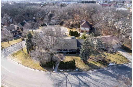 5941 Woods Edge Road, Fitchburg, WI 53711