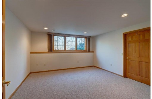 643 Springbrook Circle 40, DeForest, WI 53532