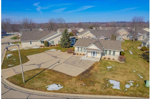 643 Springbrook Circle 40, DeForest, WI 53532