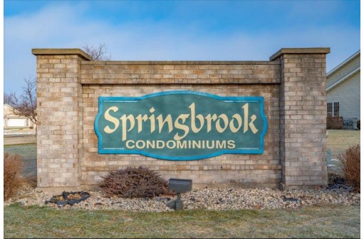 643 Springbrook Circle 40, DeForest, WI 53532