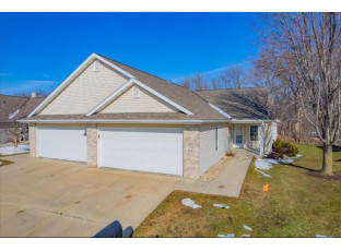 643 Springbrook Circle 40 DeForest, WI 53532