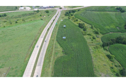 5 +/- ACRES Highway 18/151, Dodgeville, WI 53533