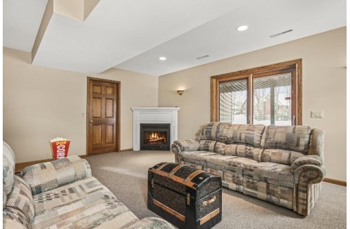 439 Acadia Way, Verona, WI 53593