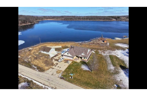 9304 N Clear Lake Road, Milton, WI 53563