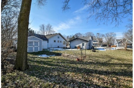 446 7th Street, Prairie Du Sac, WI 53578