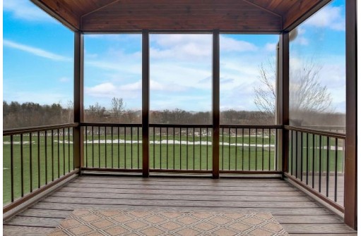 6516 Harvest Moon Court, Waunakee, WI 53597