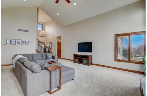 6516 Harvest Moon Court, Waunakee, WI 53597