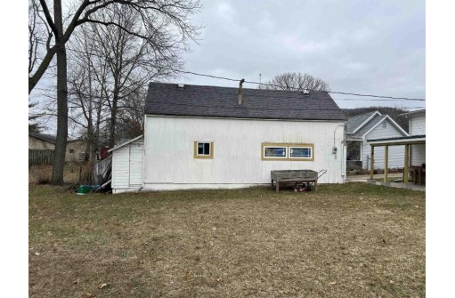 562 S James Street, Richland Center, WI 53581