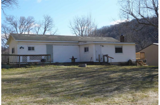 62007 Picatee Creek Road, Eastman, WI 54626