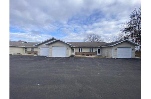 1567 N Dewey Avenue, Reedsburg, WI 53959