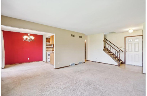 7422 Old Sauk Road, Madison, WI 53717