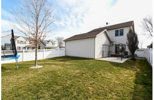 4702 Bautista Drive, McFarland, WI 53558