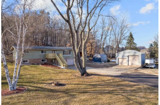 S2437 Meadowview Road, Reedsburg, WI 53959