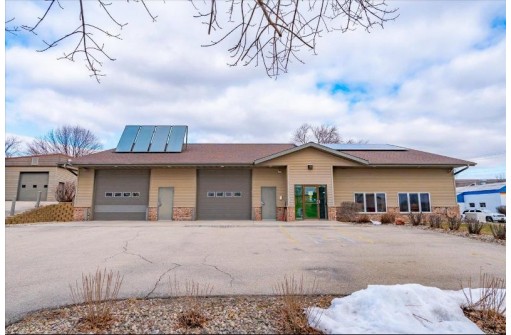 222 Linnerud Drive, Sun Prairie, WI 53590