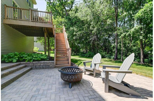 860 Willow Brook Trail, Sun Prairie, WI 53590