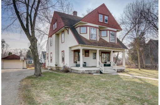 336 E Lake Street, Lake Mills, WI 53551