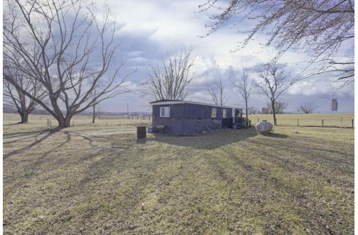 N3813 5th Drive, Oxford, WI 53952