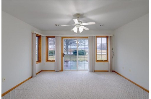 712 Creek Edge Drive 2, DeForest, WI 53532