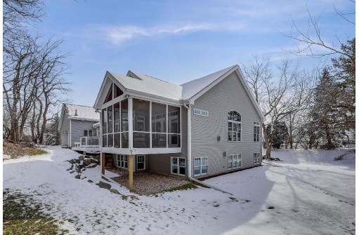 702 Prairie Smoke Road, Madison, WI 53717