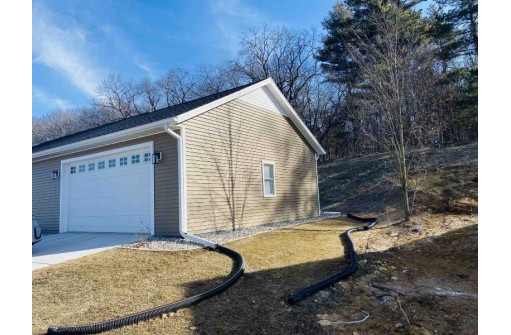 2026 Retzlaff Drive, Reedsburg, WI 53965-9825