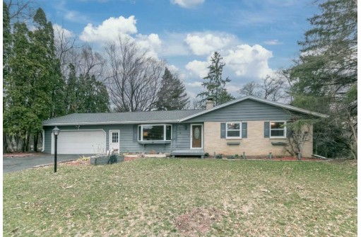 2668 Tareyton Circle, Stoughton, WI 53589