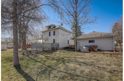 12 N Western Avenue, Deerfield, WI 53531