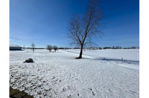 N9121 County Road C, Randolph, WI 53956