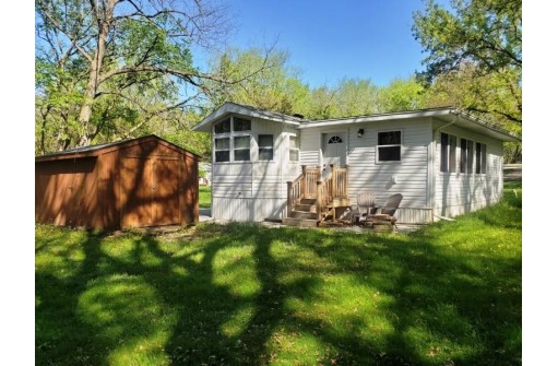 507 Sunset Circle, Edgerton, WI 53534