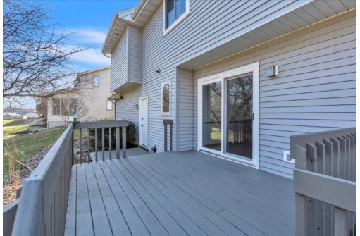 1702 Dover Drive, Waunakee, WI 53597