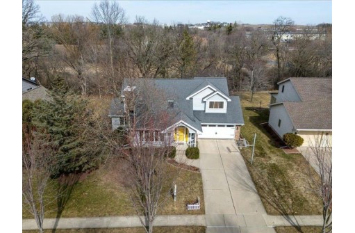 1702 Dover Drive, Waunakee, WI 53597