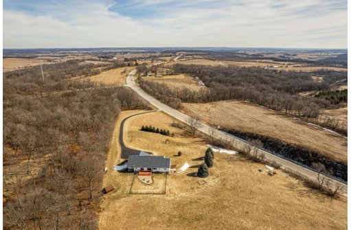 285 Highway 69, New Glarus, WI 53574