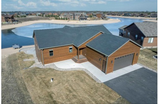 N8536 Waterway Circle, New Lisbon, WI 53950